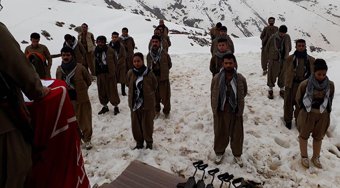 پەیوەستبونی پۆلێكی دیكە لە لاوانی ئازادیخواز بە ریزی پێشمەرگایەتی كۆمەڵە پەیوەستبونی پۆلێكی دیكە لە لاوانی ئازادیخواز بە ریزی پێشمەرگایەتی كۆمەڵە
