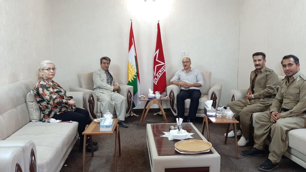 ئەنجومەنی پەنابەرانی رۆژھەڵات سەردانی پەیوەندییەکانی کۆمەڵەیان کرد ئەنجومەنی پەنابەرانی رۆژھەڵات سەردانی پەیوەندییەکانی کۆمەڵەیان کرد